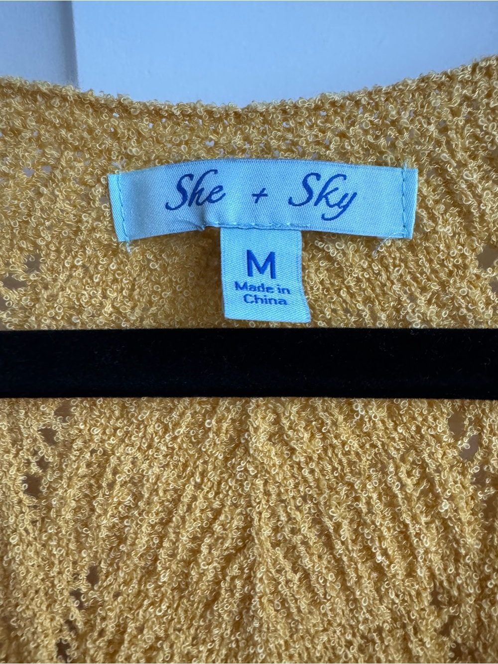 She + Sky Mustard Yellow Open Knit Bouclé V-Neck Sweater Tank Top M - Picture 4 of 5